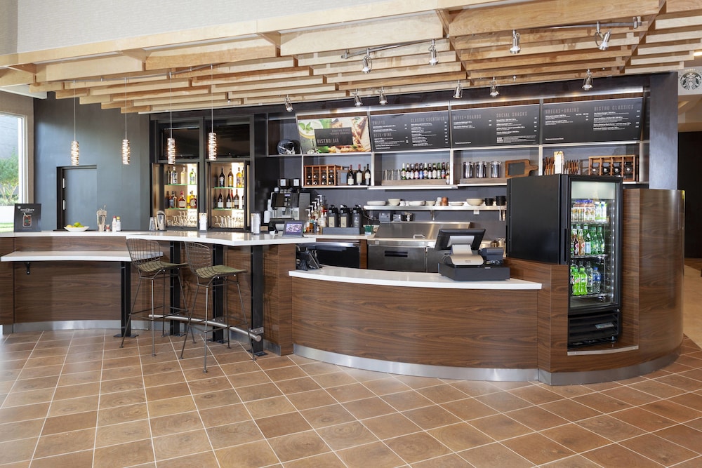 Courtyard by Marriott DeLand Historic Downtown - photo 21