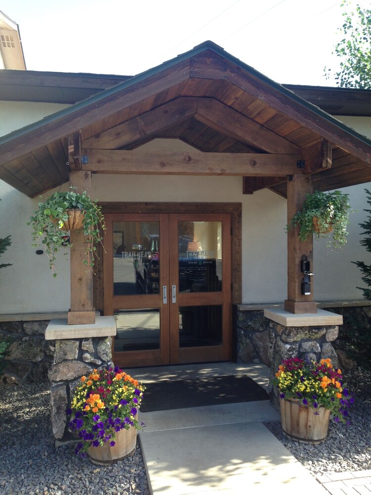 Trailhead Inn - photo 37