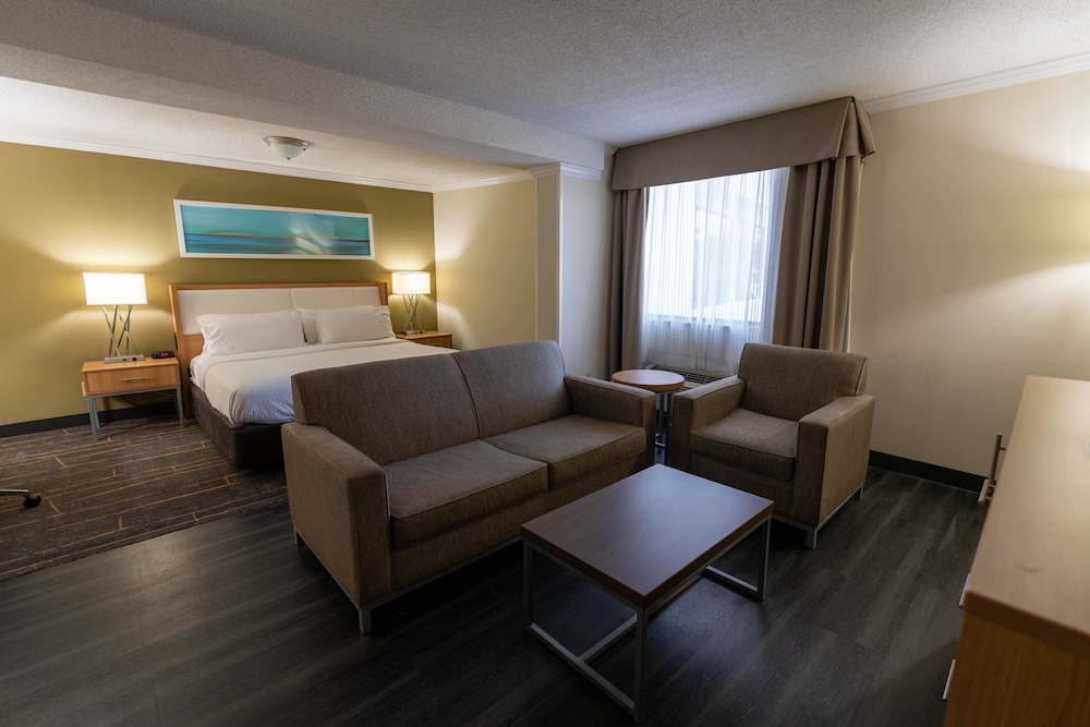 Holiday Inn Greenville by IHG - photo 12