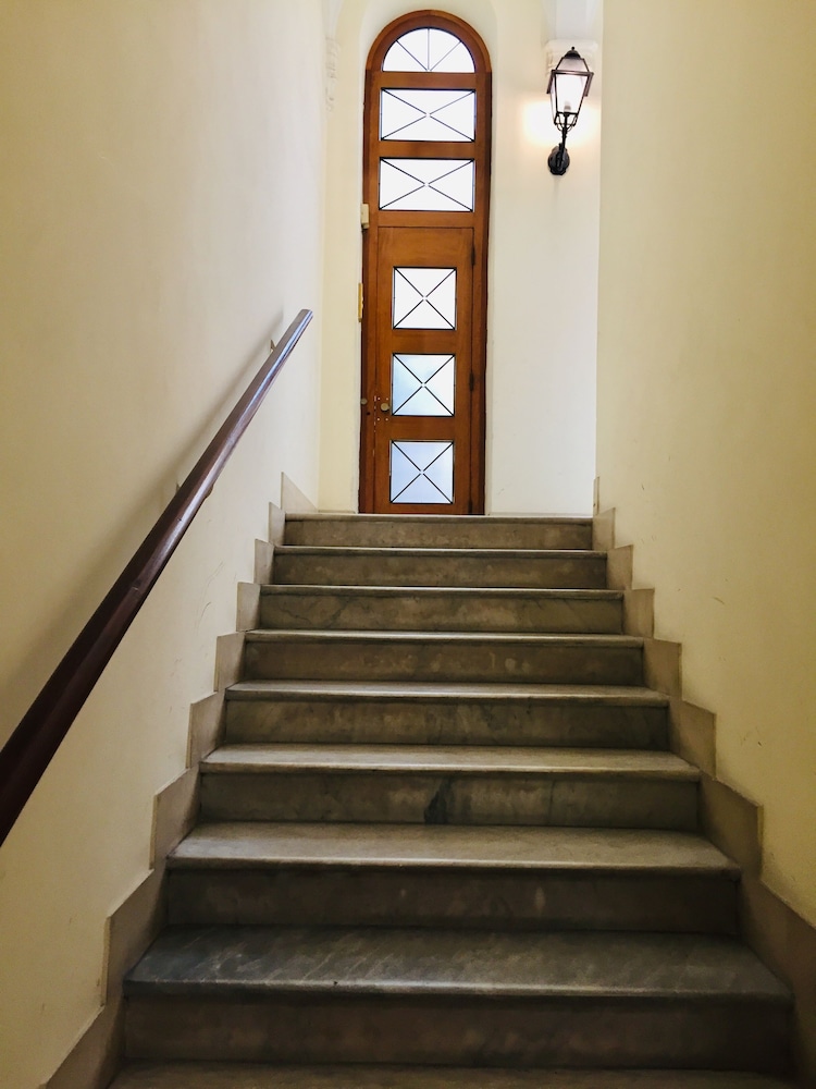 Residenza Sciarra Suites — 4-Star Luxury Hotel in Rome, Italy