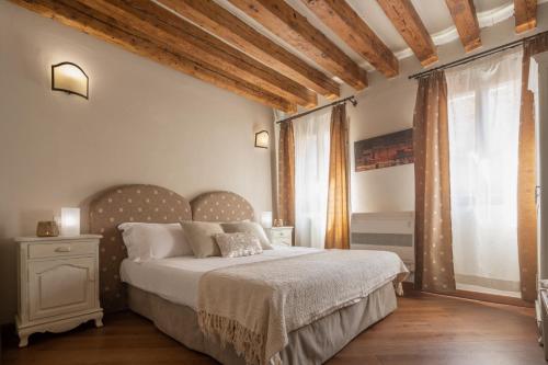 Corte Contarina San Marco Apartment R&R — 4-Star Luxury Hotel in Venice, Italy
