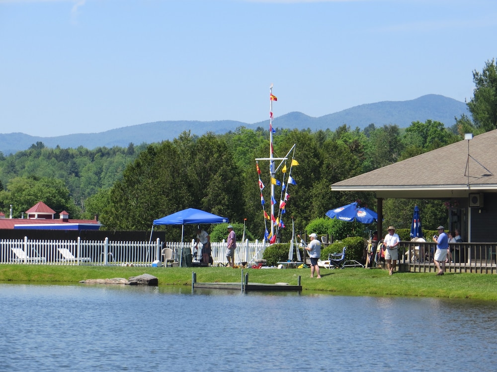 Commodores Inn - photo 73