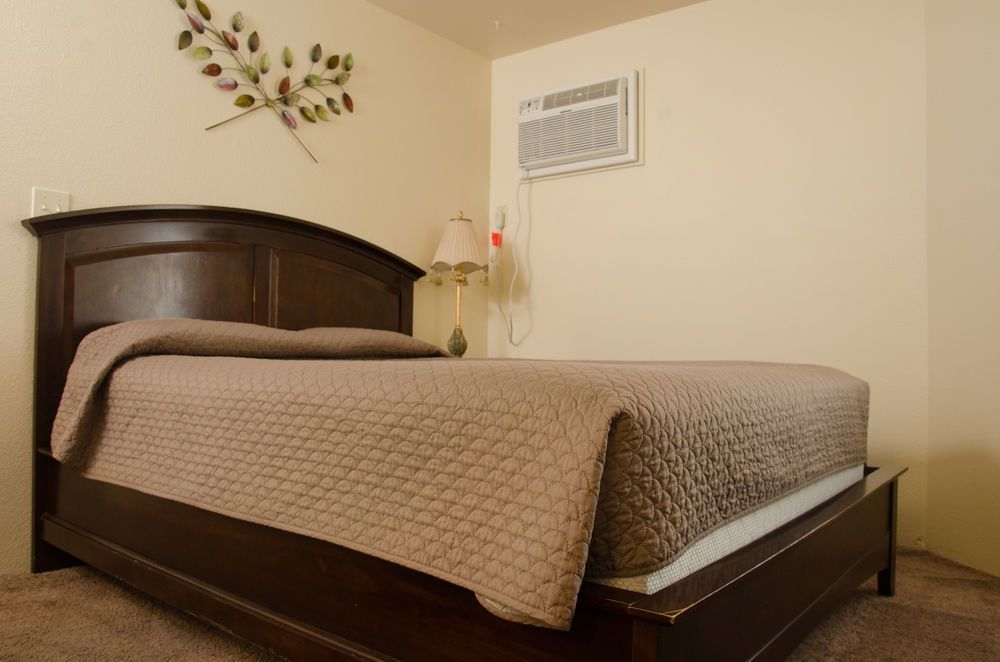 Bond Hotel & Extended Stay - featured photo