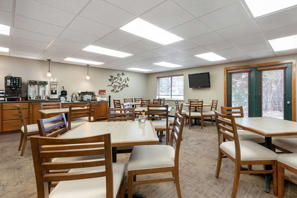 Best Western Plus Concord Inn - photo 39