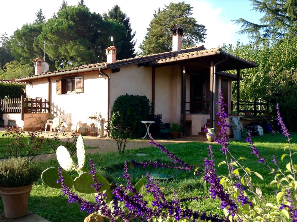Olive Tree Hill — 4-Star Luxury Hotel in Zagarolo, Italy