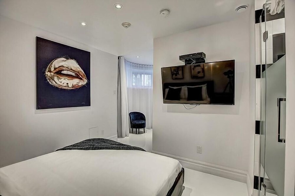 Studiotel Standard Queen Luxe — Montreal — photo 4