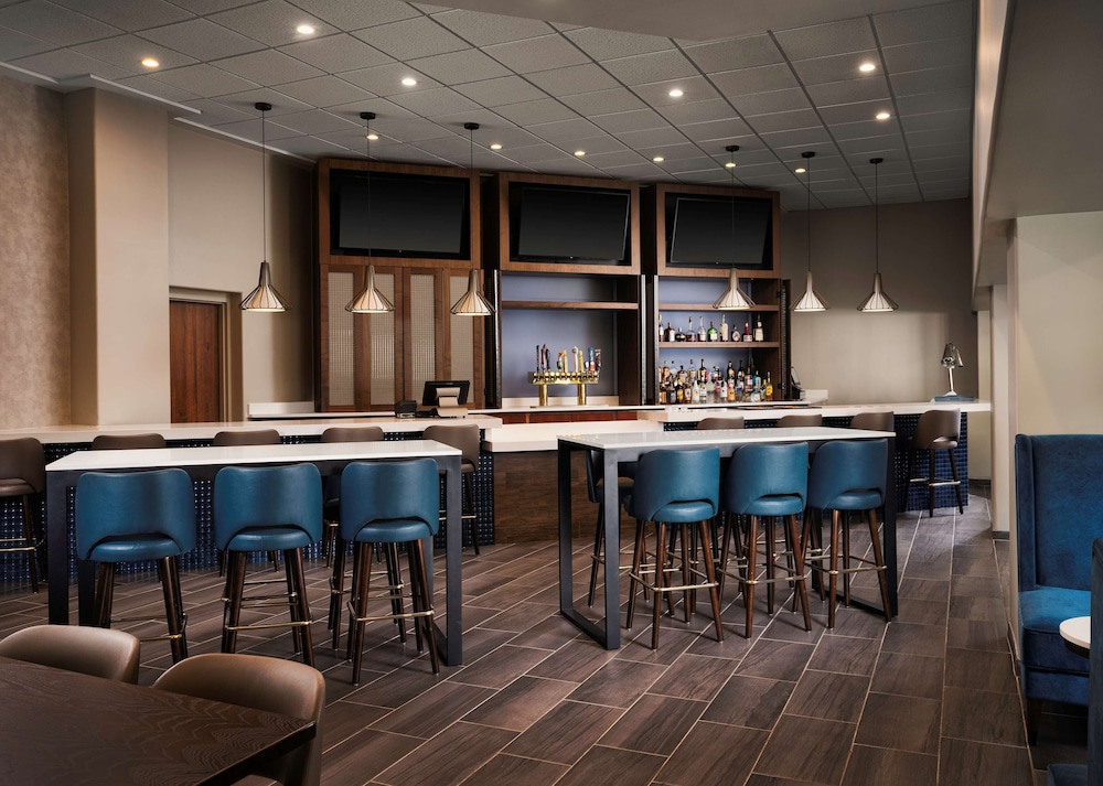 Embassy Suites by Hilton Tucson East - photo 50