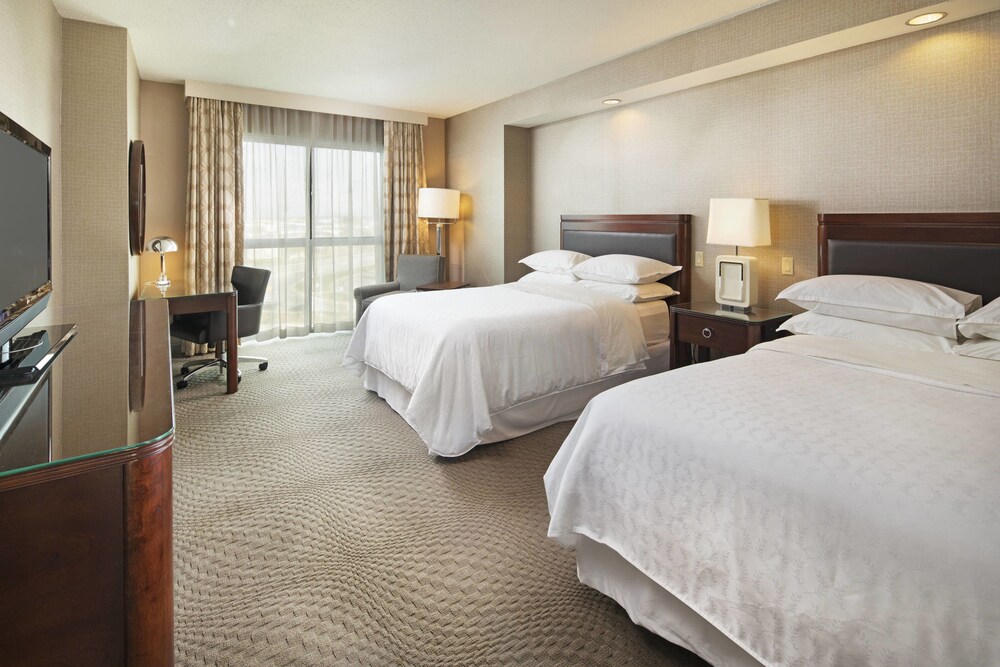 Sheraton Sioux Falls Hotel & Convention Center - photo 18