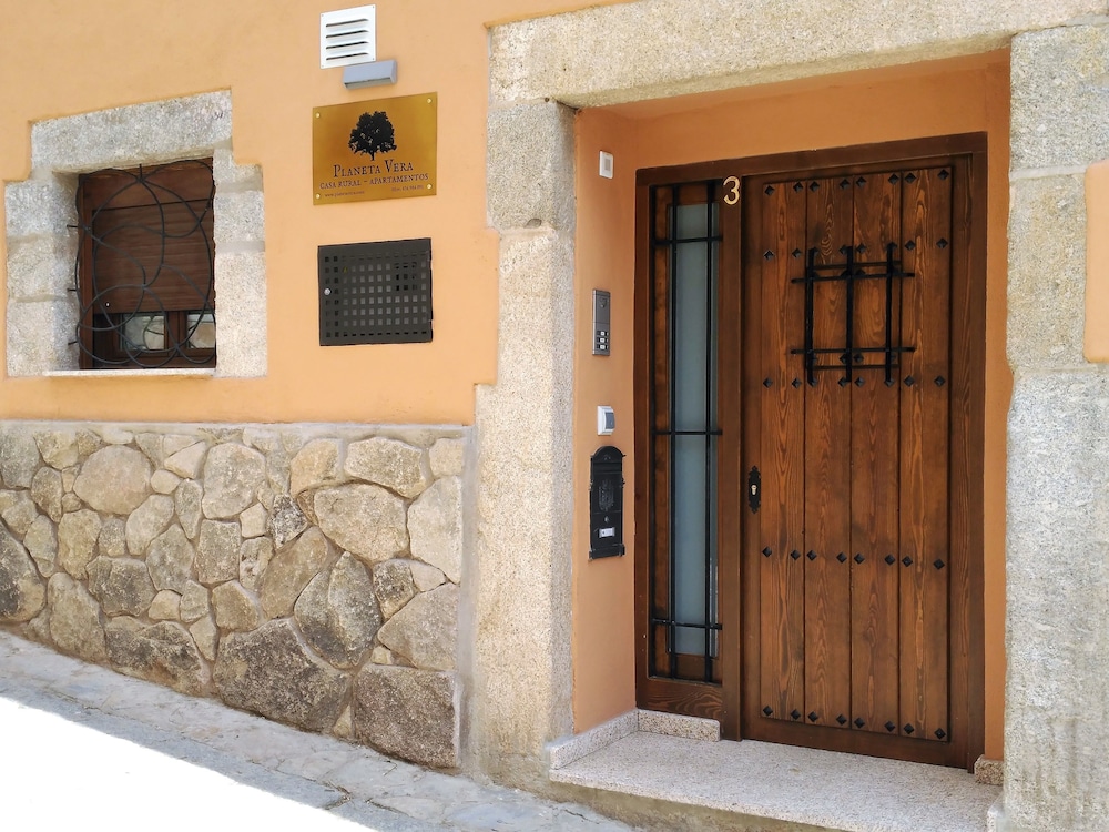 Casa Rural Planeta Vera — 4-Star Luxury Hotel in Jarandilla De La Vera, Spain