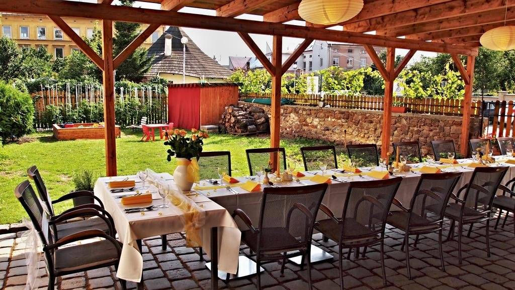 Excalibur Penzion a Restaurace — hotel in Moravska Trebova