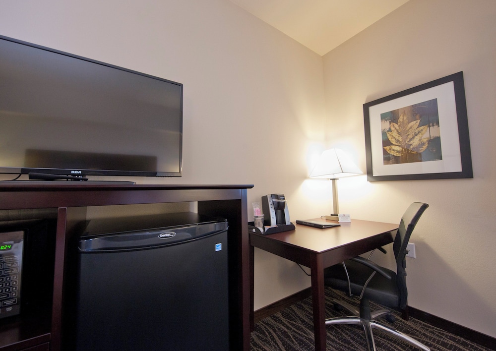 Cobblestone Inn & Suites Boone - photo 6
