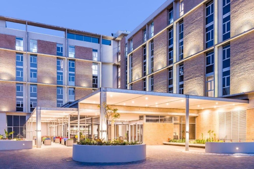 Onomo Hotel Durban - carbon neutral hotel in Durban