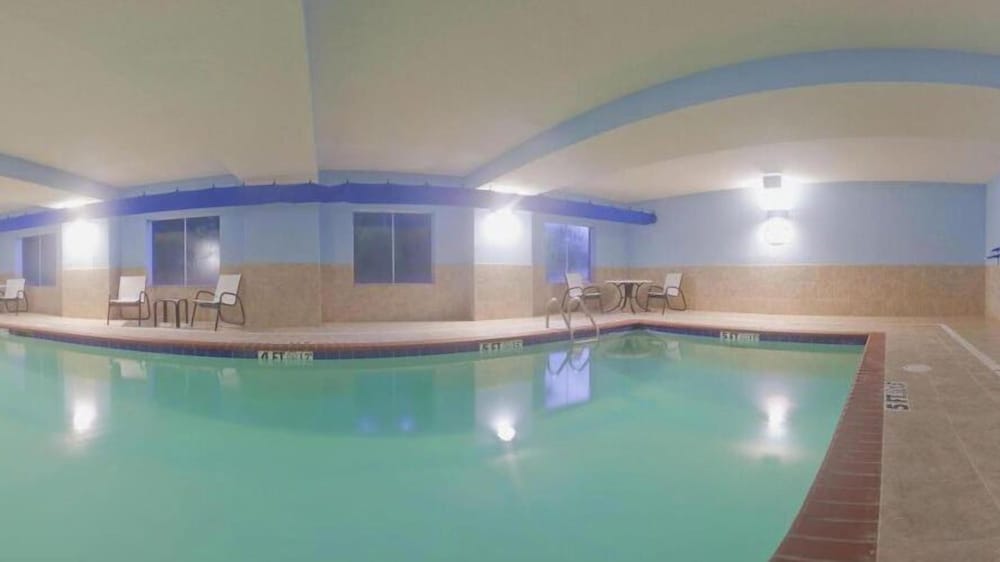 Holiday Inn Express Hotel & Suites AMITE by IHG - photo 16