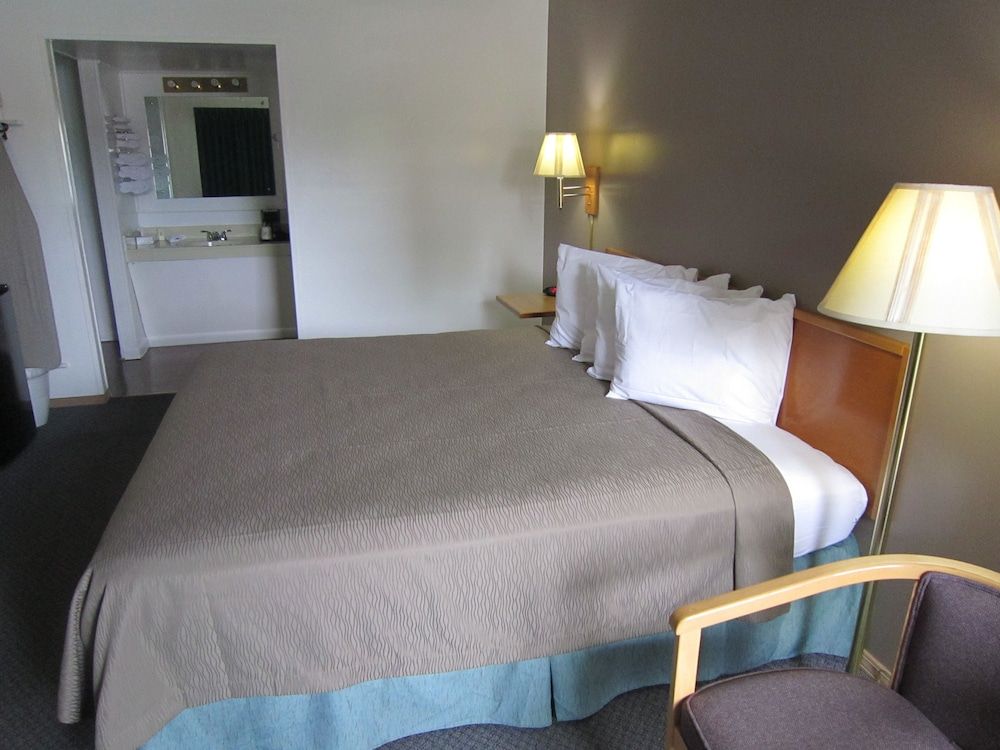 Budget Inn Cassville - photo 9