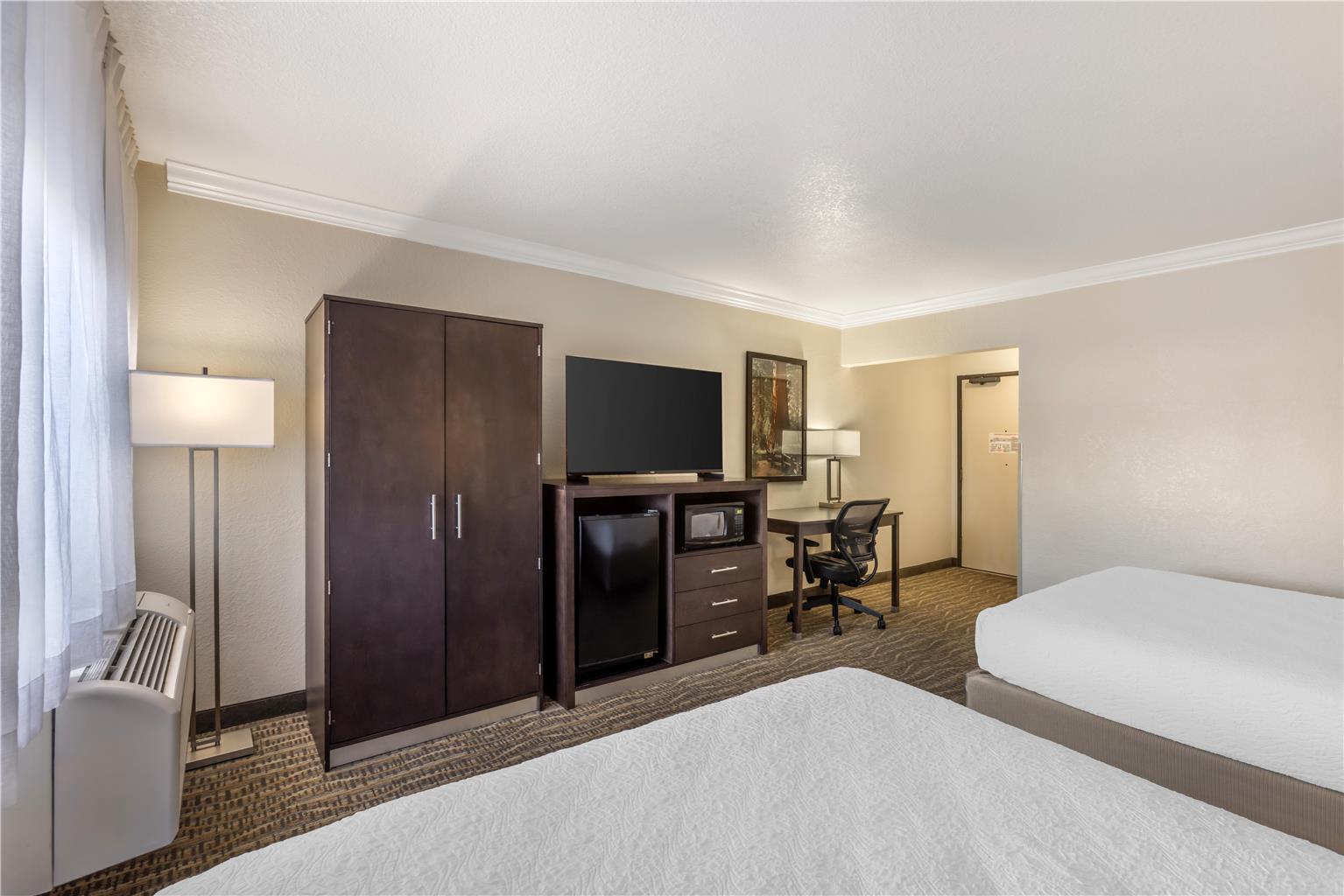 Best Western Town & Country Lodge - photo 20