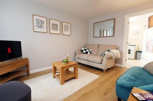 Relaxing 2 Bed Coastal Escape in Port Talbot — Port Talbot — photo 2