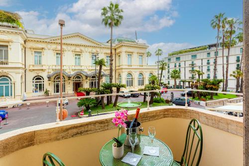Vista Suite — 4-Star Luxury Hotel in San Remo, Italy