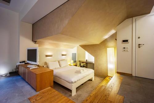 Alia by GK Properties — 4-Star Luxury Hotel in Athens, Greece