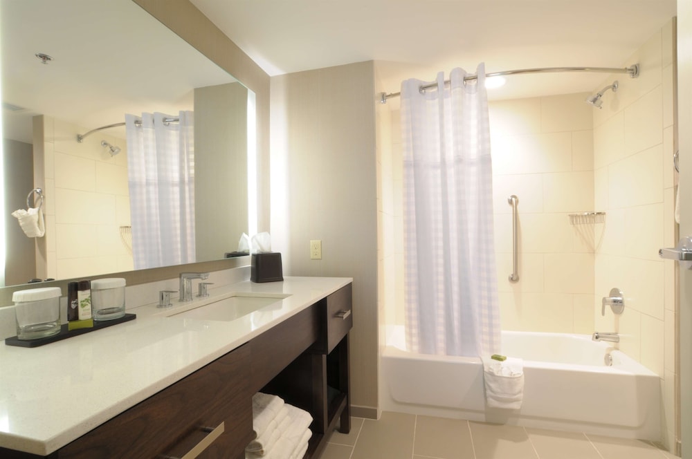 Embassy Suites Oklahoma City Downtown Medical Center - photo 13