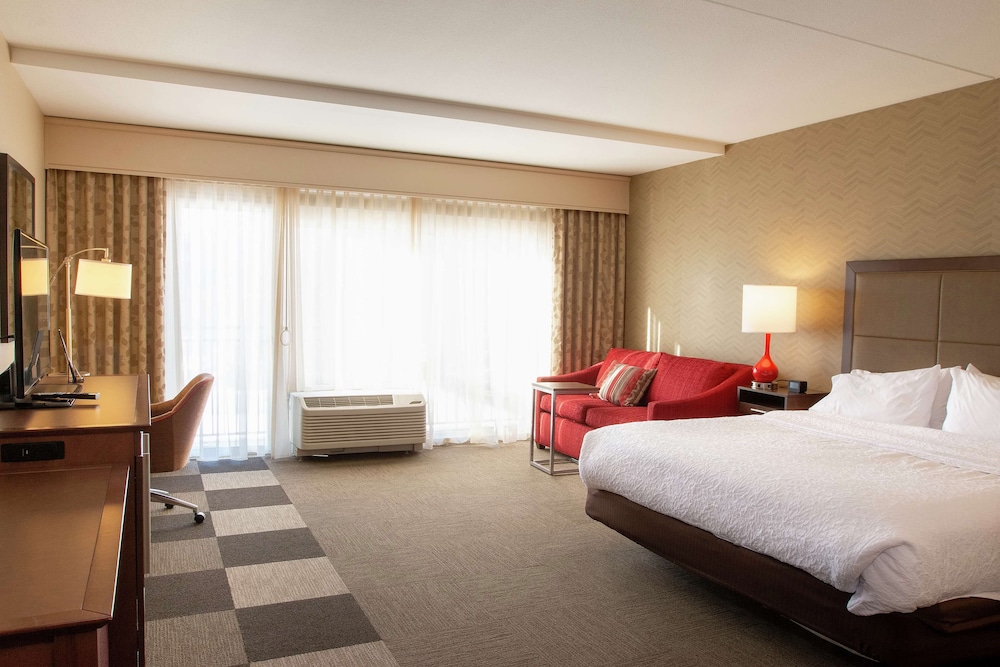 Hampton Inn & Suites Boone - photo 10