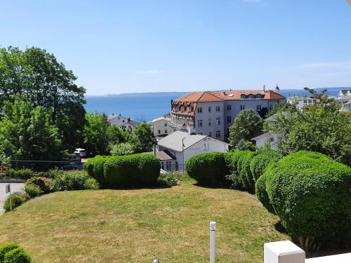 Villa Bella Vista Meerblick 2 — 4-Star Luxury Hotel in Sassnitz, Germany