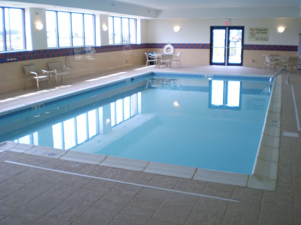 Hampton Inn & Suites Madisonville - photo 28