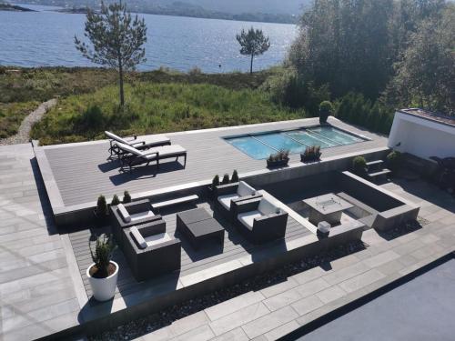Exclusive seafront villa — Alesund — photo 2