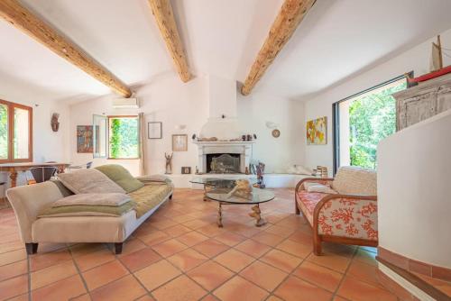 Les Restanques de Bibémus in Aix-En-Provence, France