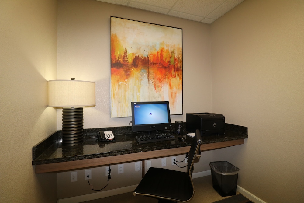 Baymont by Wyndham Odessa - photo 23
