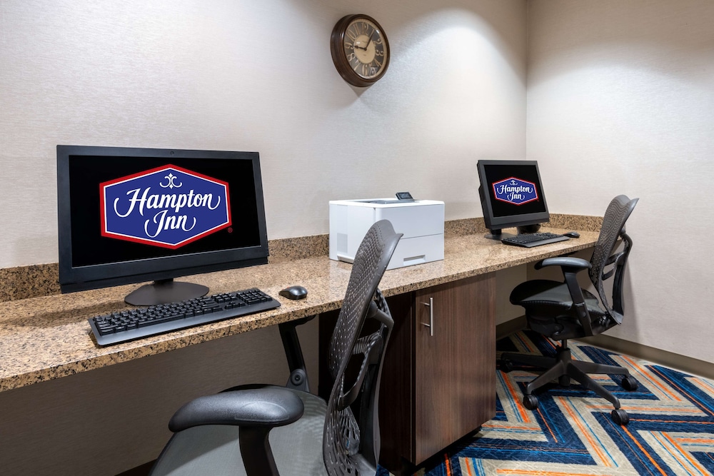 Hampton Inn Denver International Airport - photo 25