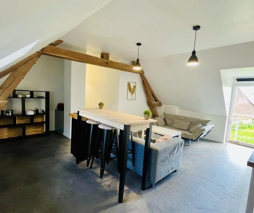 La Campagne Pres de la Ville - last minute hotel in Monnaie