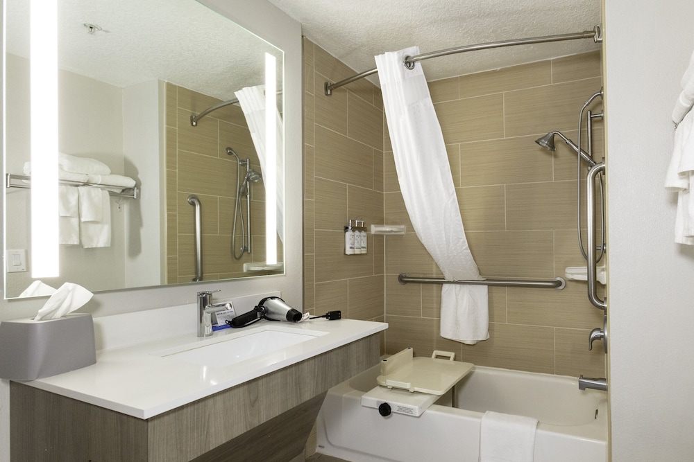 Holiday Inn Express & Suites Jacksonville Airport by IHG - photo 41