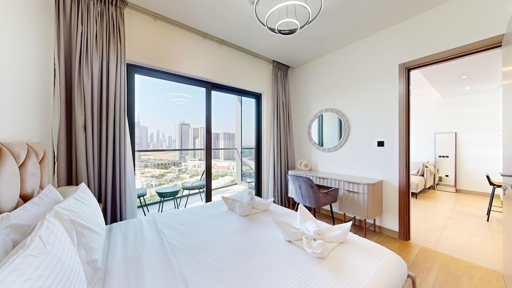 Chic 1BR in Sobha Hartland Waves — 4-Star Luxury Hotel in Dubai, United Arab Emirates