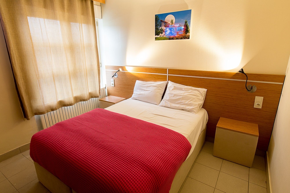 Hélios Hôtel — hotel in Poitiers