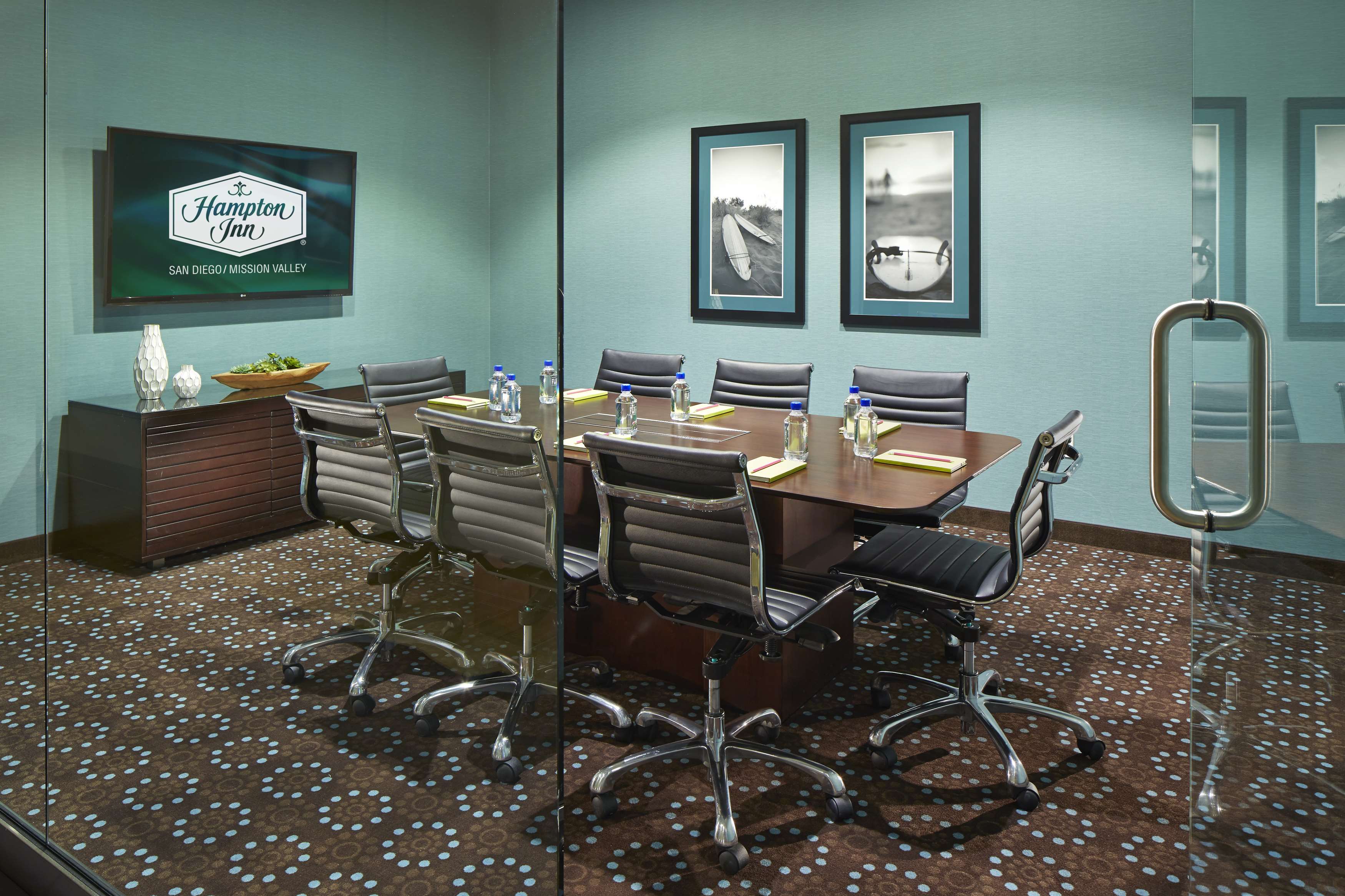 Hampton Inn San Diego Mission Valley - photo 21