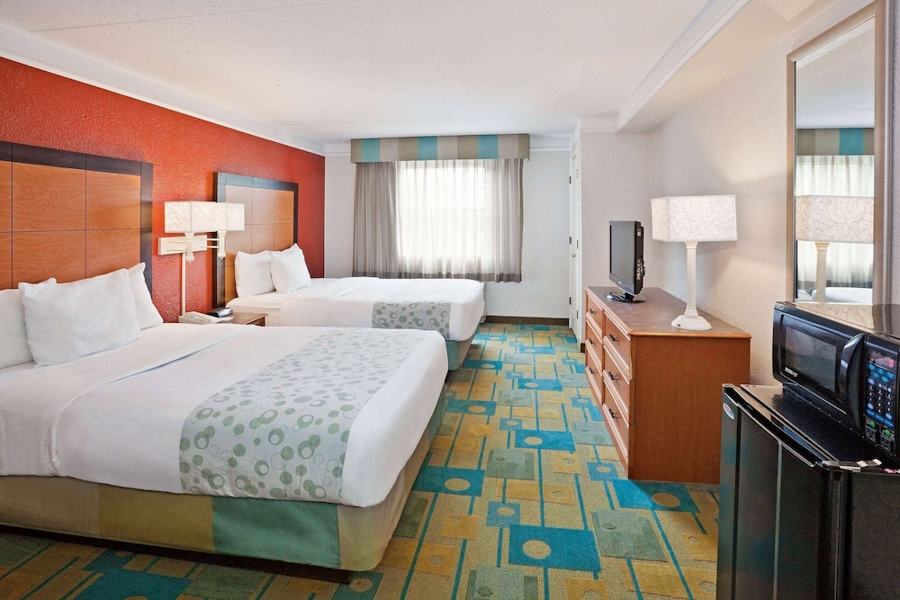 La Quinta Inn Merrillville - photo 23