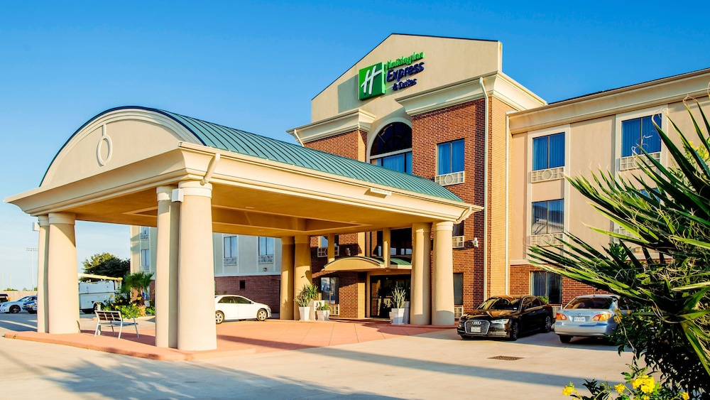 Holiday Inn Express & Suites Waller Prairie View an IHG Hotel - featured photo