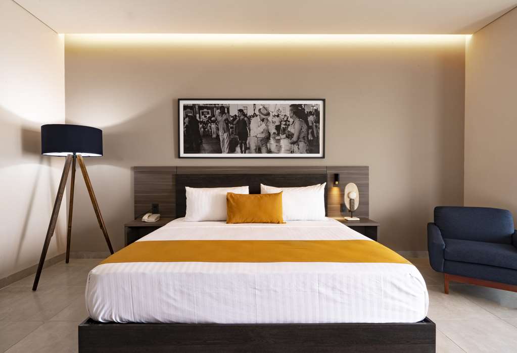 Guest room