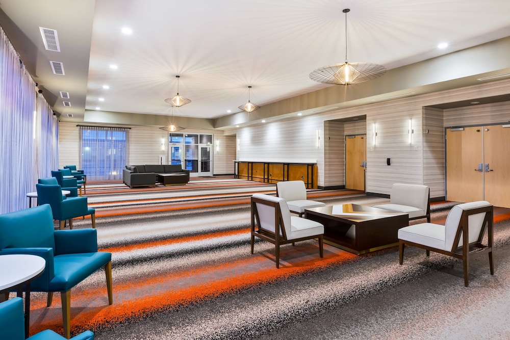 Holiday Inn & Suites Toledo Southwest Perrysburg by IHG - photo 33