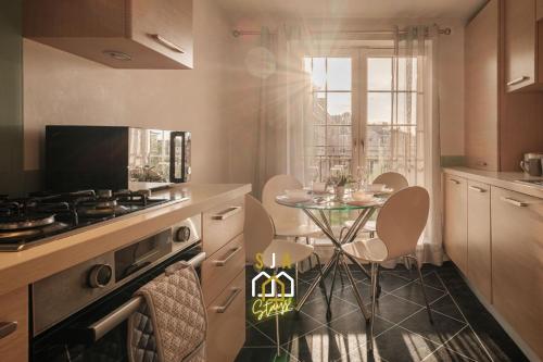 Mackie Residence SJA Stays 3 Bed Apartment with parking — 4-Star Luxury Hotel in Westhill, United Kingdom