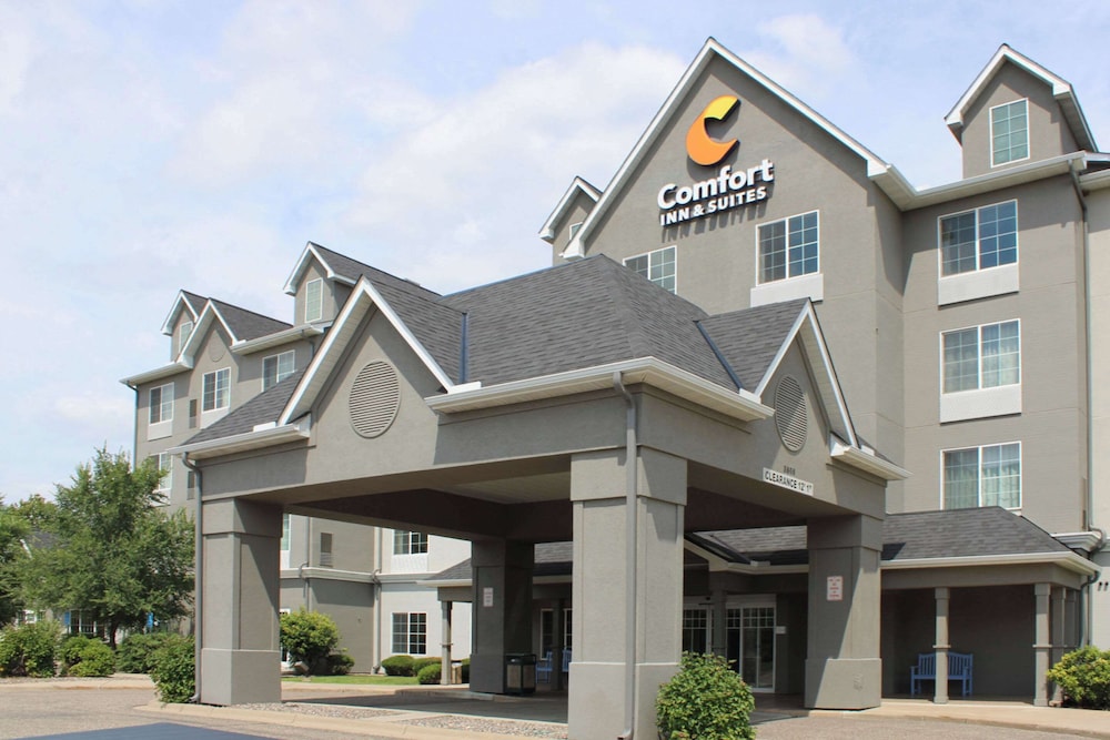 Comfort Inn & Suites St. Paul Northeast — hotel in White Bear Lake