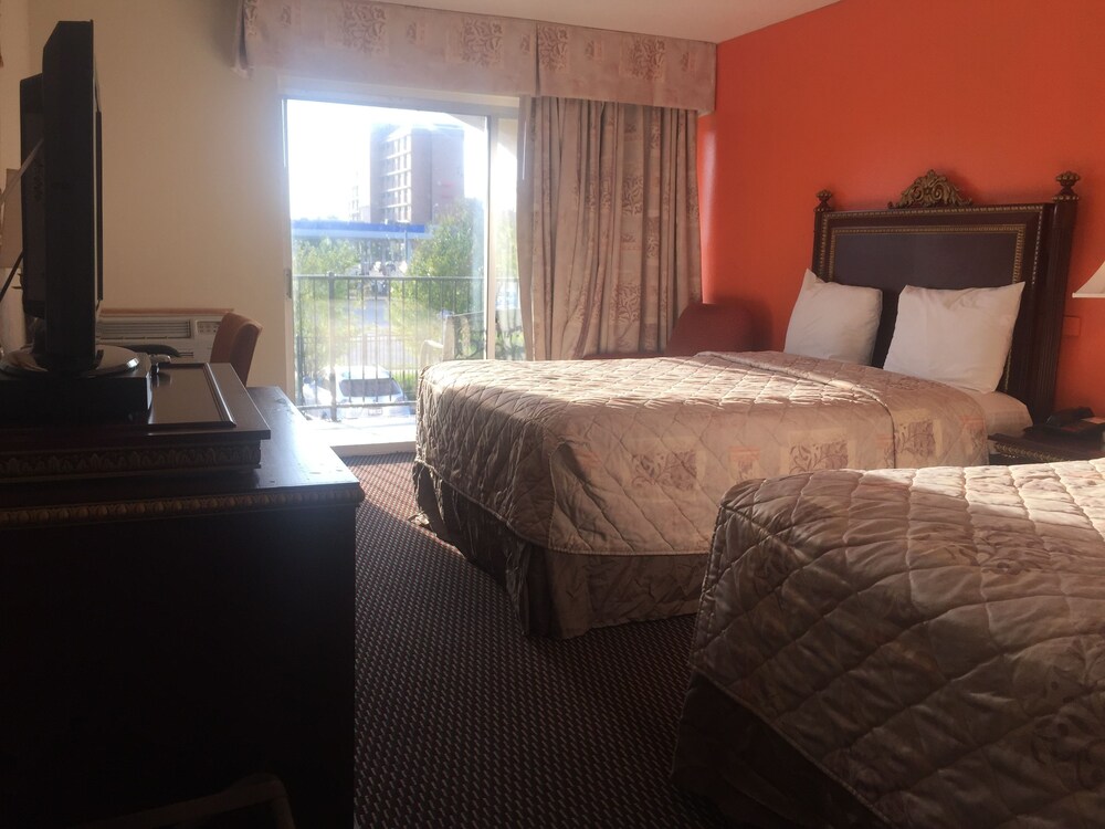 America's Best Inn Urbana Champaign - photo 9