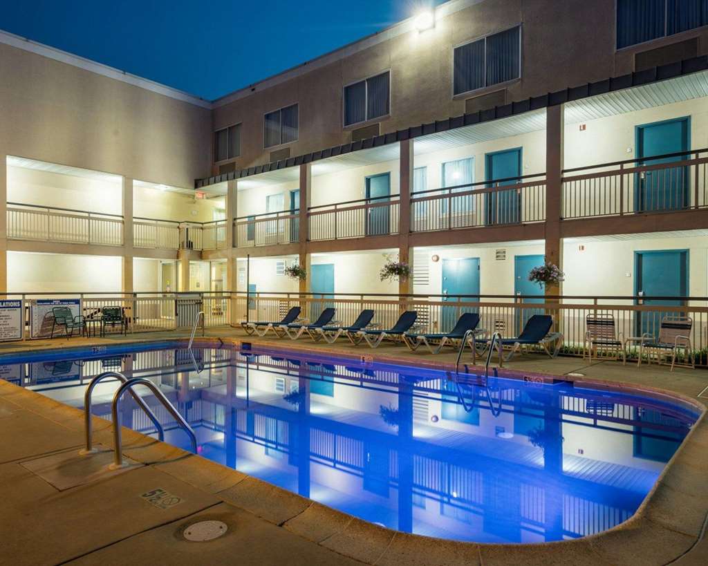 Quality Inn Newark Wilmington - photo 19