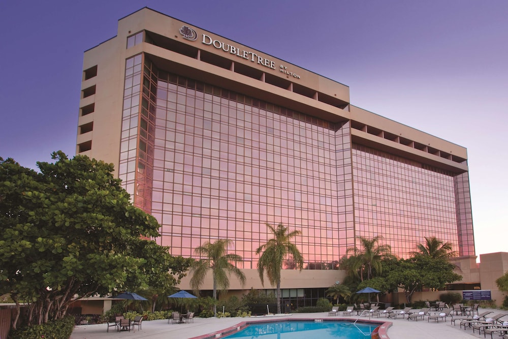 DoubleTree by Hilton Hotel Miami Airport & Convention Center - photo 50