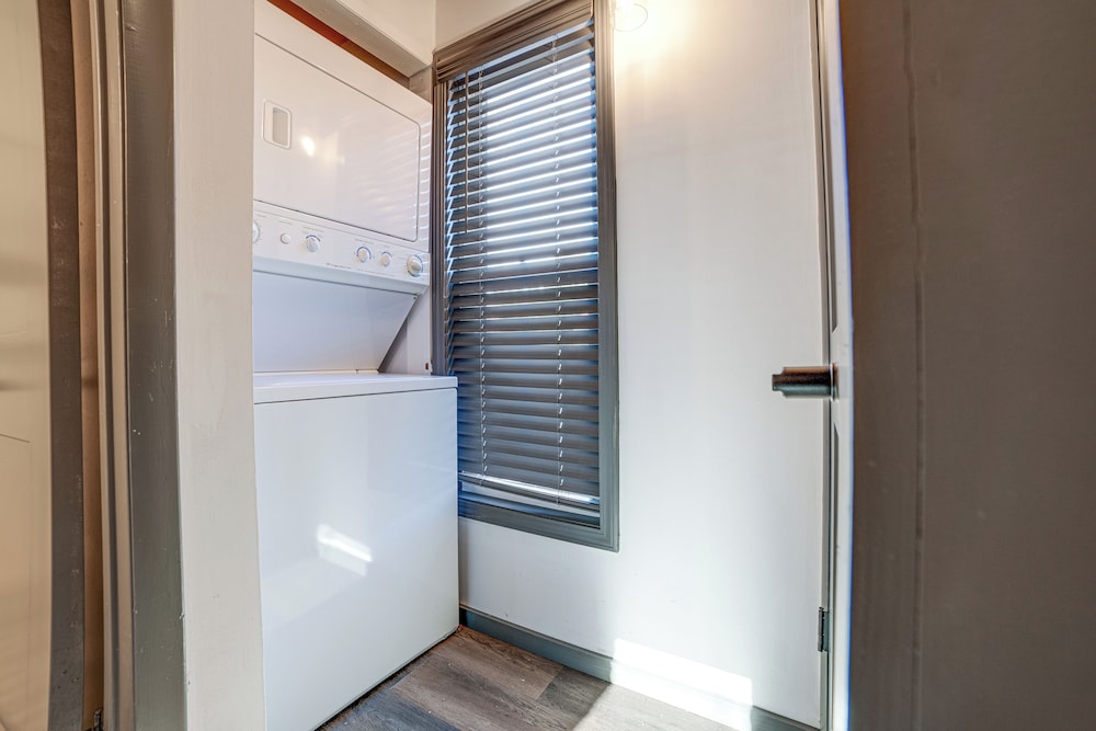 Chic Greek Peak Ski Resort Townhome w Balconies - photo 24
