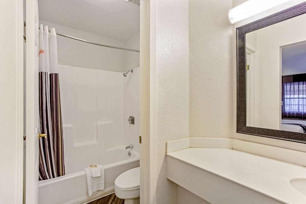 La Quinta Inn by Wyndham and Conference Center San Angelo - photo 34