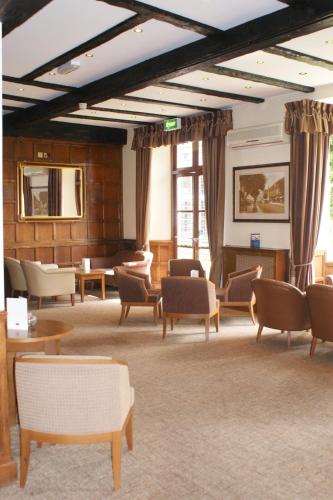 Mercure Letchworth Hall Hotel