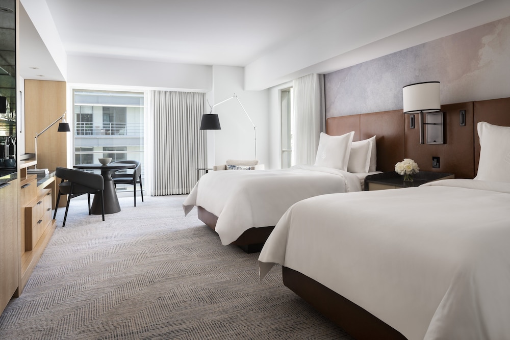 Four Seasons Hotel Seattle - photo 17