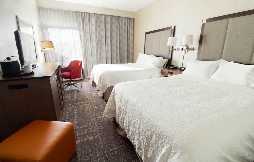 Hampton Inn Sevierville - photo 12