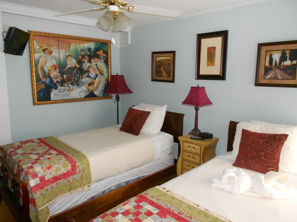 Eastman Inn - photo 27